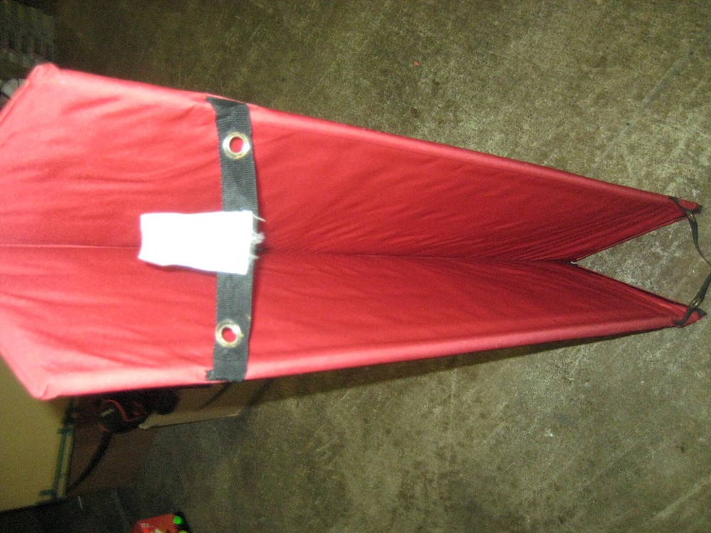slightly used Wilson Staff Golf Range Divider display