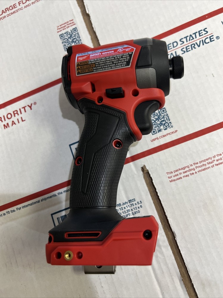 Milwaukee 295320 Impact Driver 1/4"