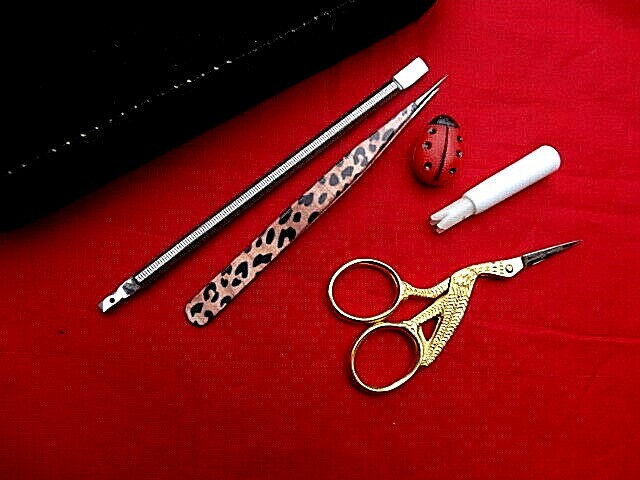 5 x Embroidery,Dressmaking Set_Scissors,Bobbin Puller,Needle Threader Inserter