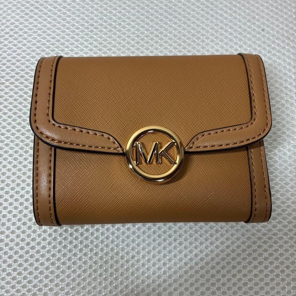 Michael Kors MK Circle Plate Tri-Fold Wallet Camel Unused