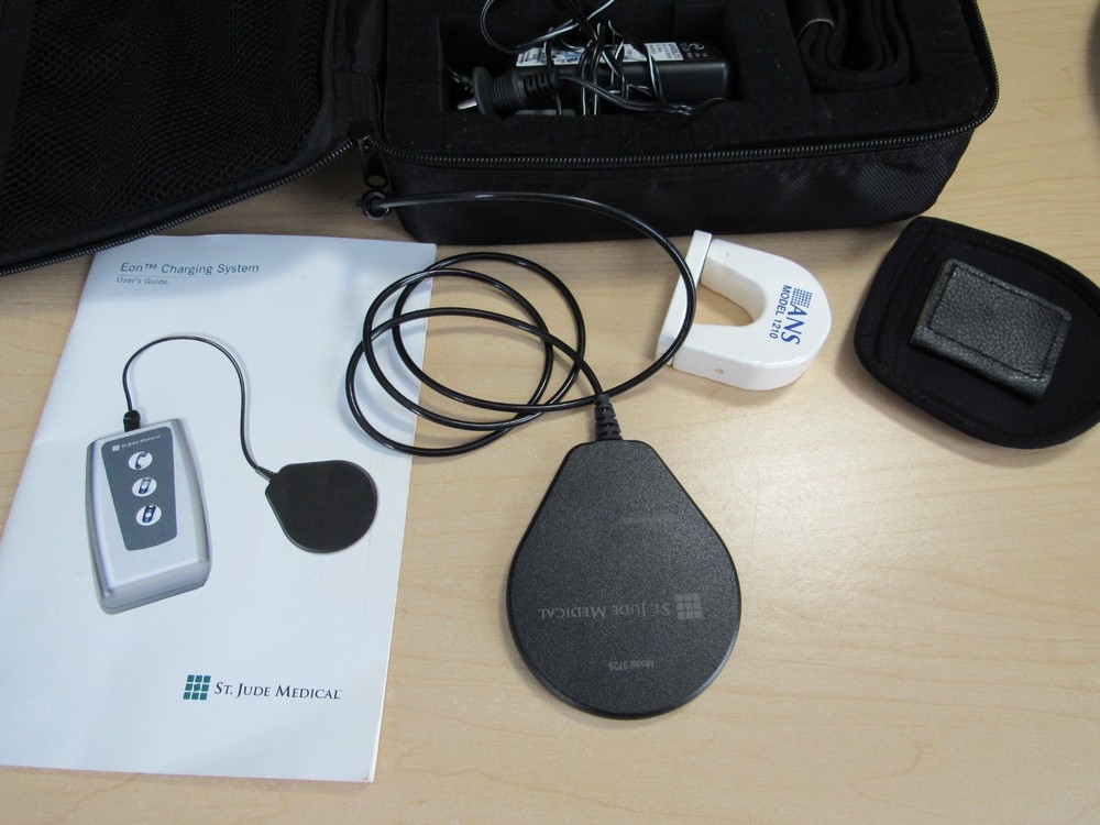 St Jude Medical EON Programer 3851 + Mini Charging System 3726