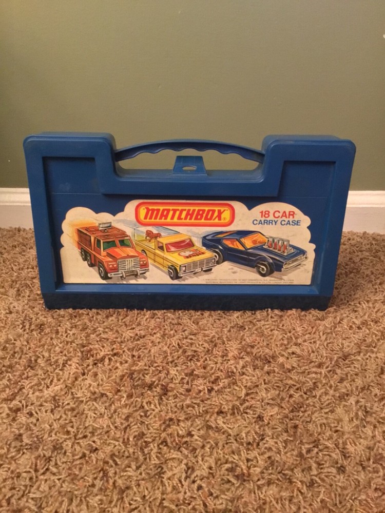 Vintage 1976 Matchbox 18 Car Carry Case Blue Plastic Latch Issues