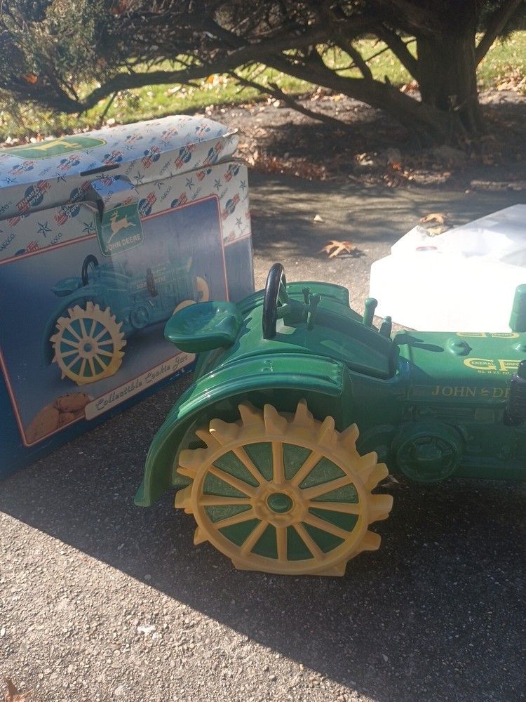 John Deere Tractor Ceramic Cookie Jar 98 Collectible Read