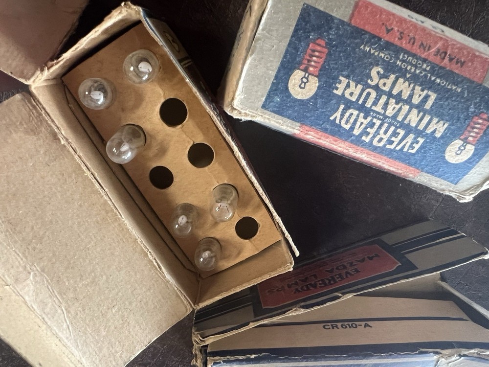 Vintage Eveready Panel Lamps Radio Light Bulbs