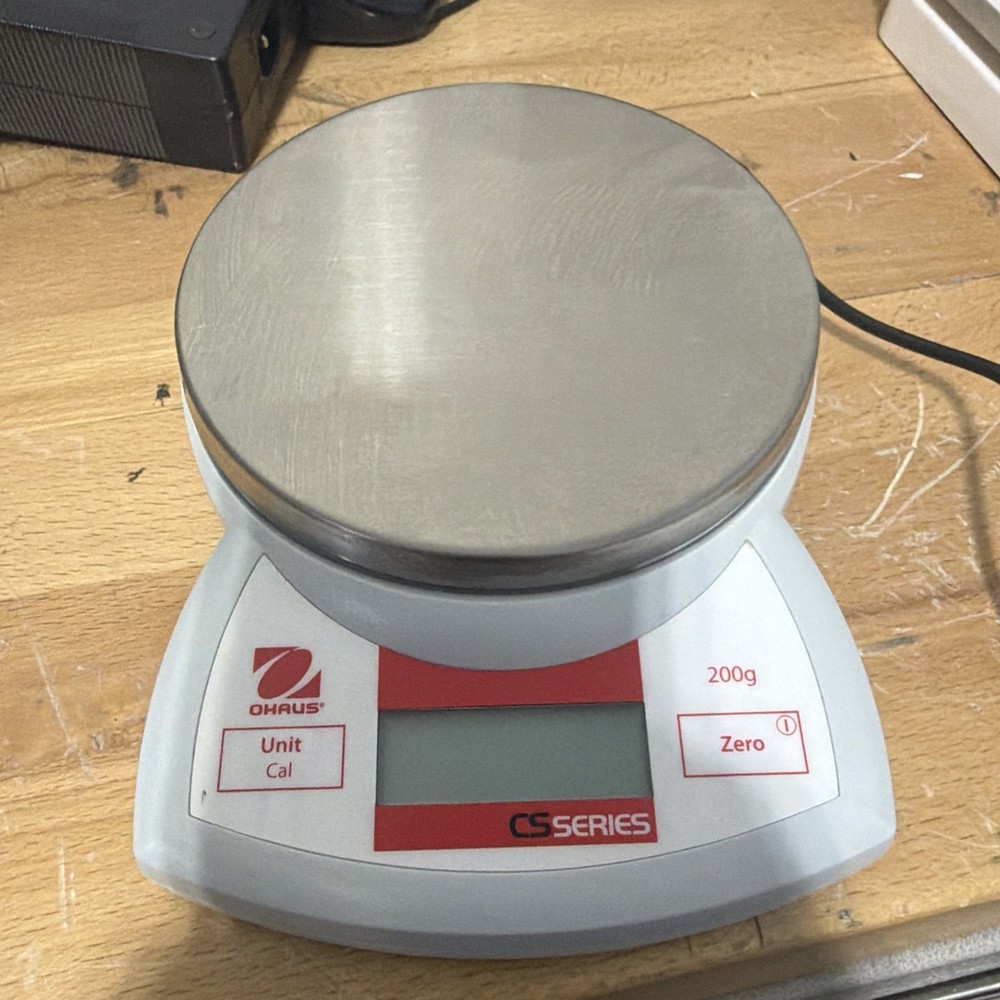 OHAUS Compact Bench Scale CS 200 - 200g Capacity, 0.1g Readability