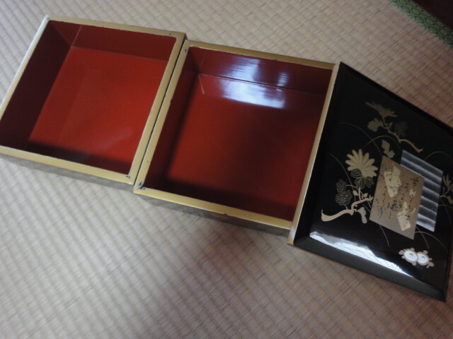 Japanese Vintage Two-tiered Lacquer Boxes