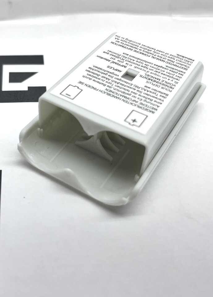 White Xbox 360 Wireless Controller AA Battery Pack Back Case Cover Holder Shell