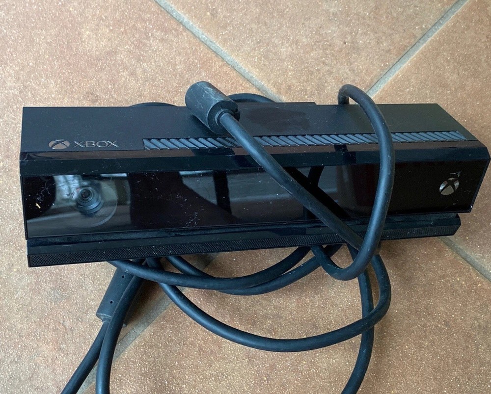 Microsoft 1520 Kinect Sensor - Black Xbox Motion Video Game