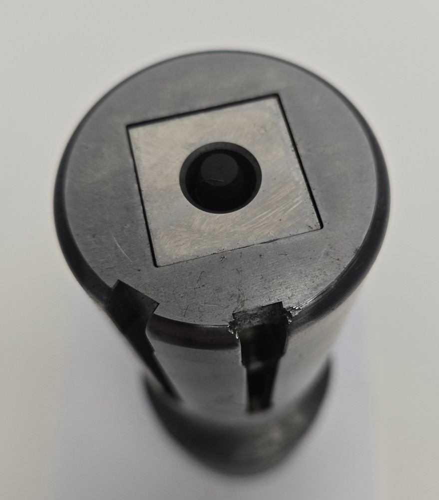 AMADA TOOL PUNCH ASSEMBLY .8750 x .8750 SQUARE.