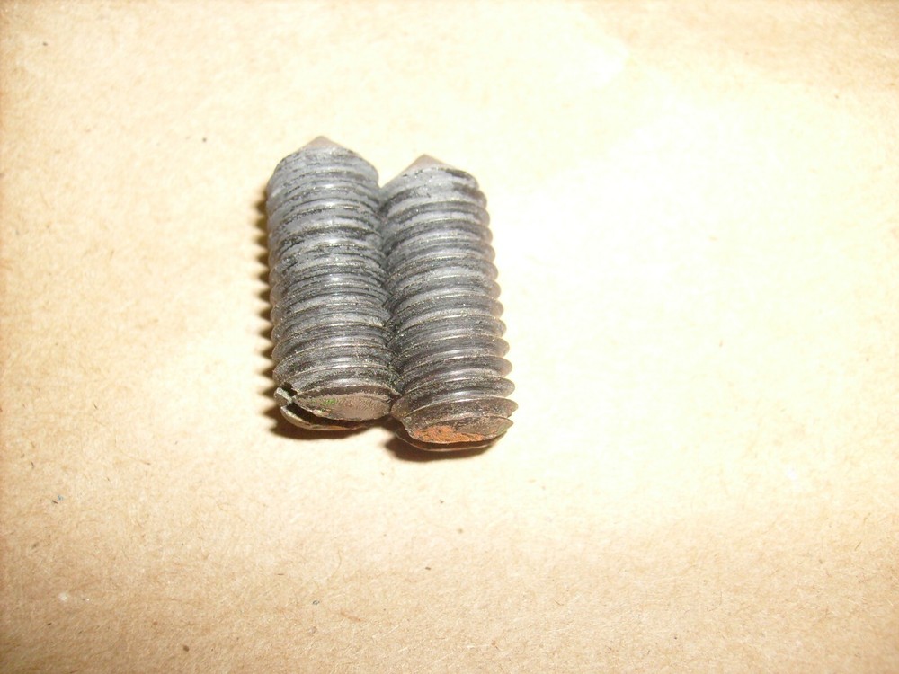 HP 202A Low Frequency Function Generator Hewlett Packard - 2 ORIGINAL CASE SCREW