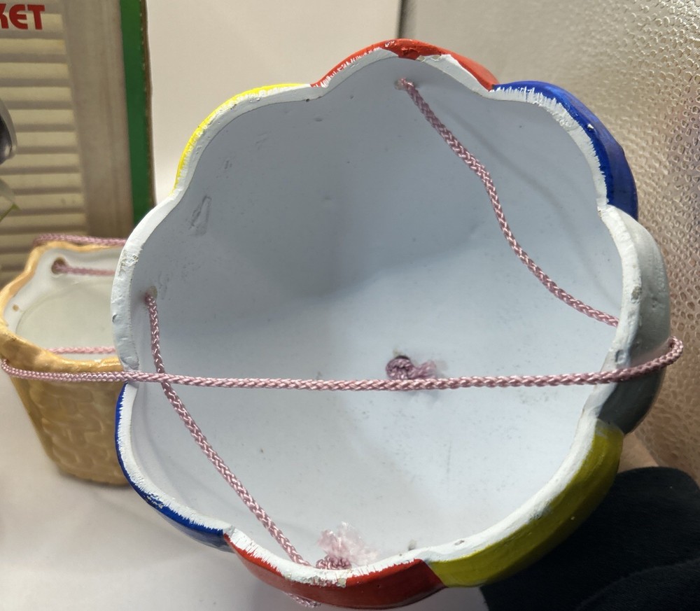Parachute basket planter in original box