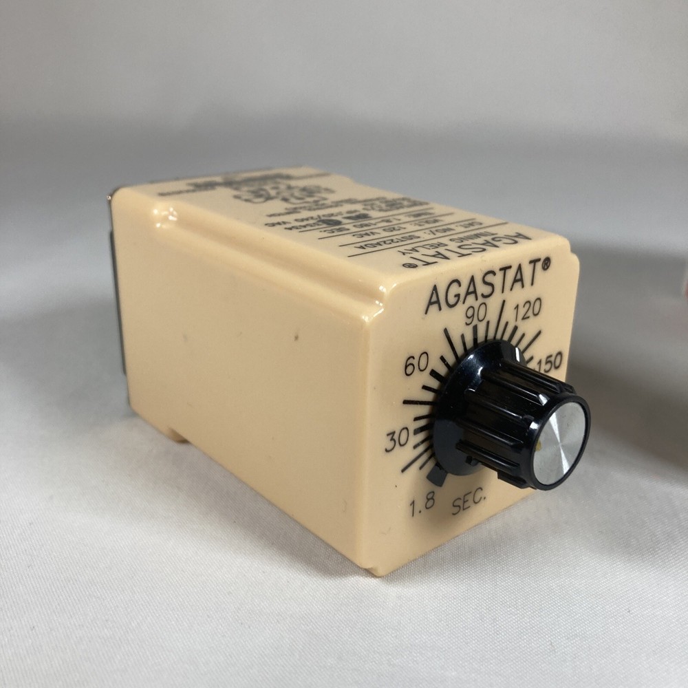 Thomas & Betts Agastat SST22ADA Solid State Timing Relay 120Vac 1.8-180 sec New