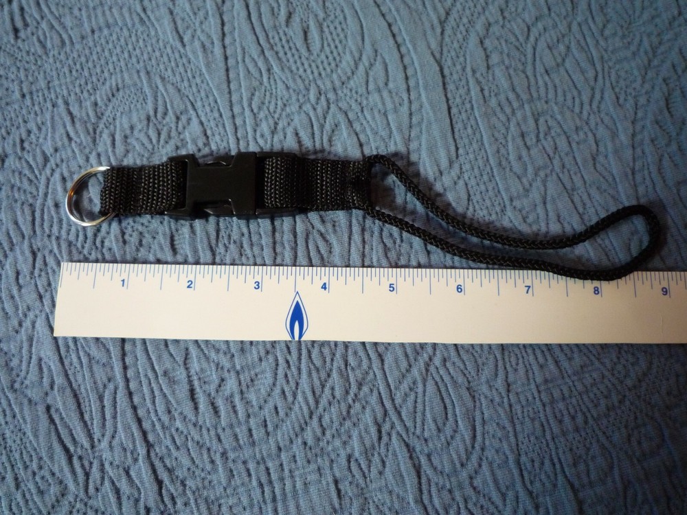 Snowboard Leash Black Clips Together