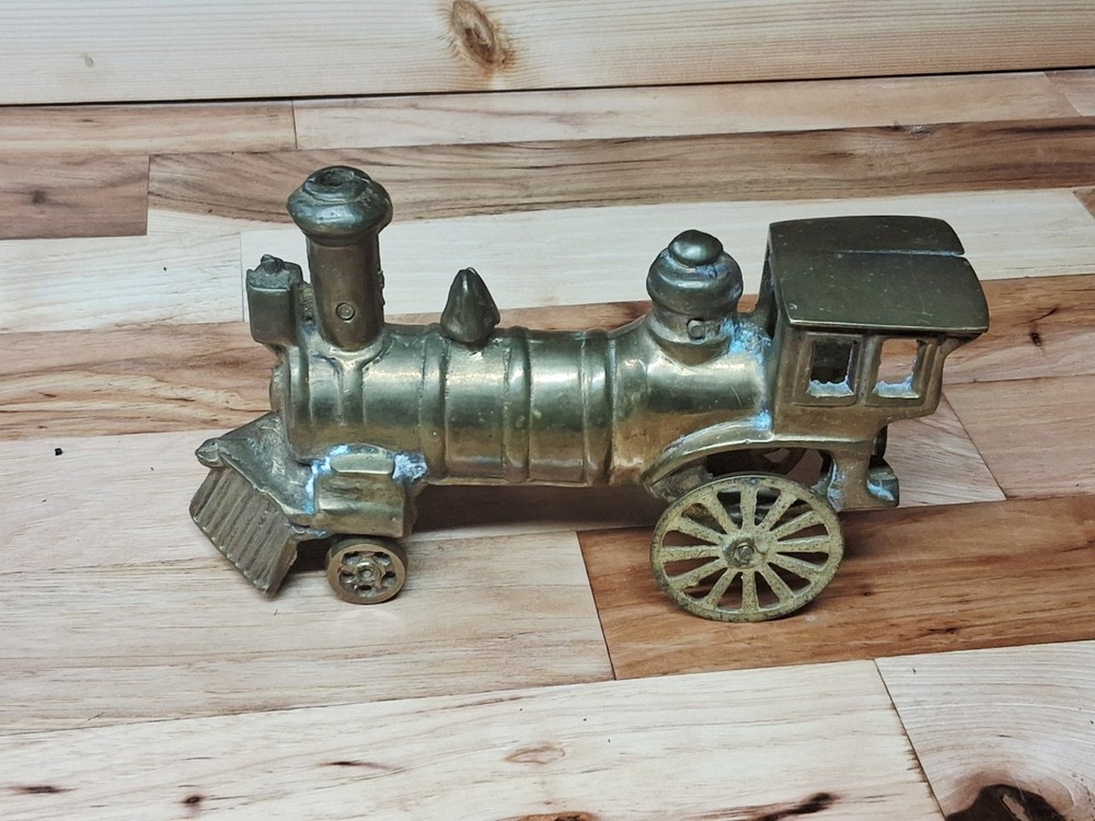 Vinatge Solid Brass Railroad Moving Wheels Train Figurine