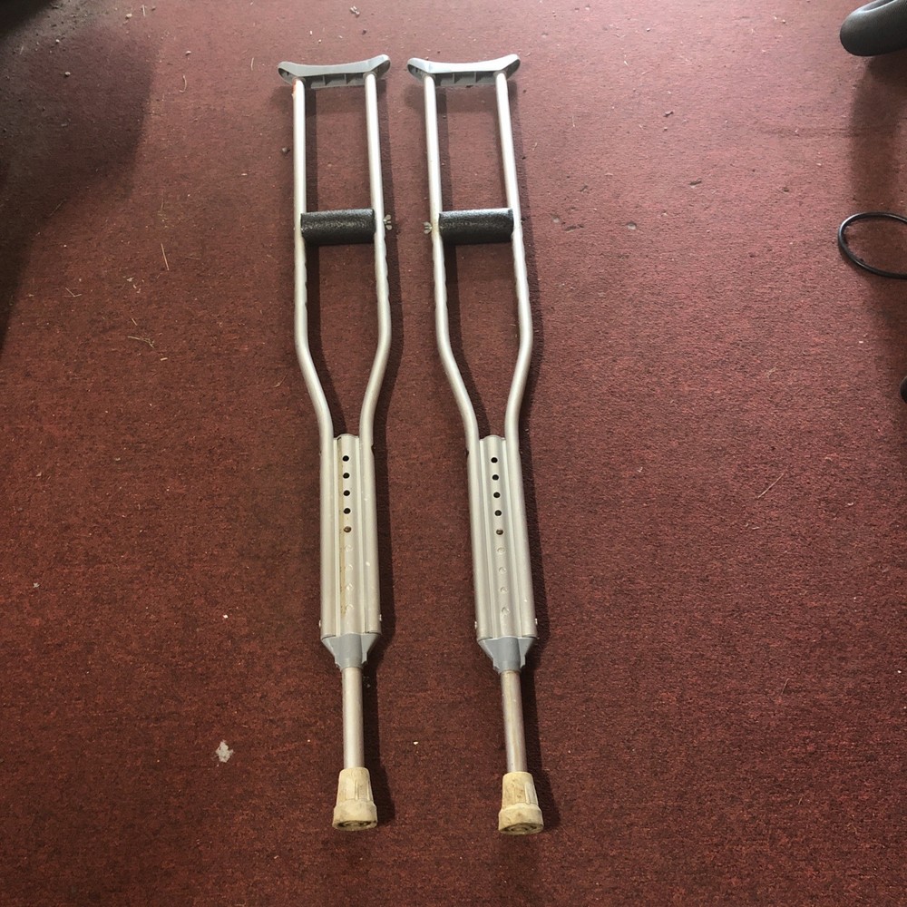 Aluminum Crutches￼