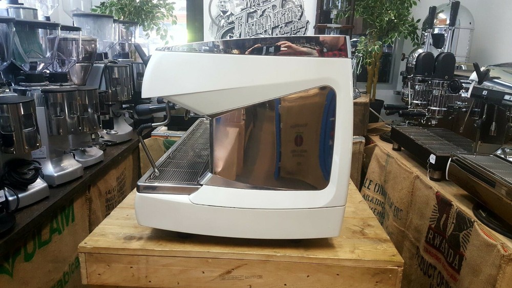 NUOVA SIMONELLI AURELIA II DIGIT 3 GROUP HIGH CUP WHITE ESPRESSO COFFEE MACHINE