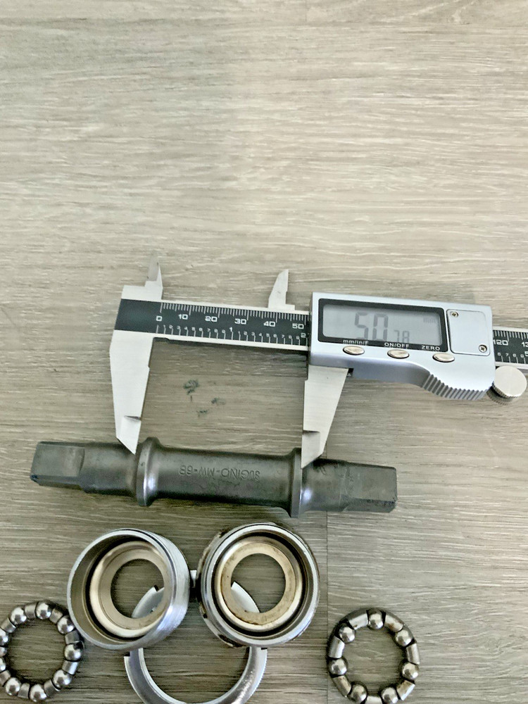 SUGINO / SR SAKAE BOTTOM BRACKET 68-113 MM BRITISH THREADED