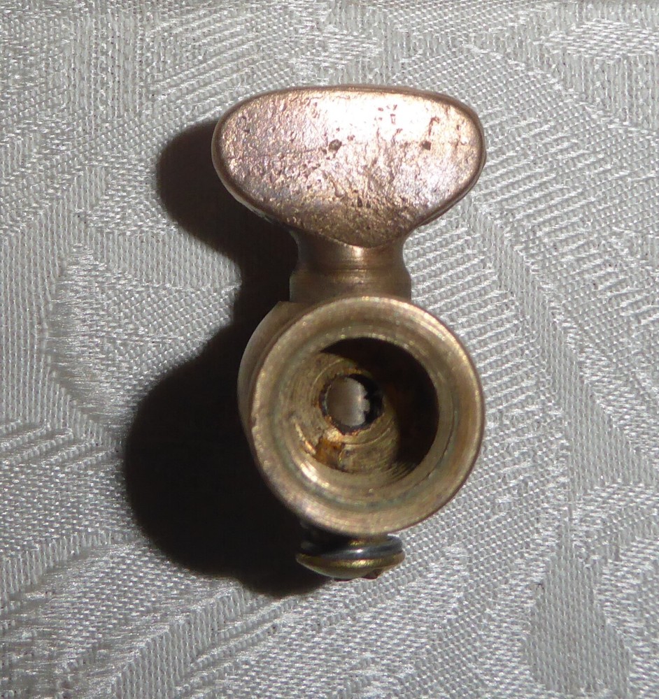Vintage Thumb Valve