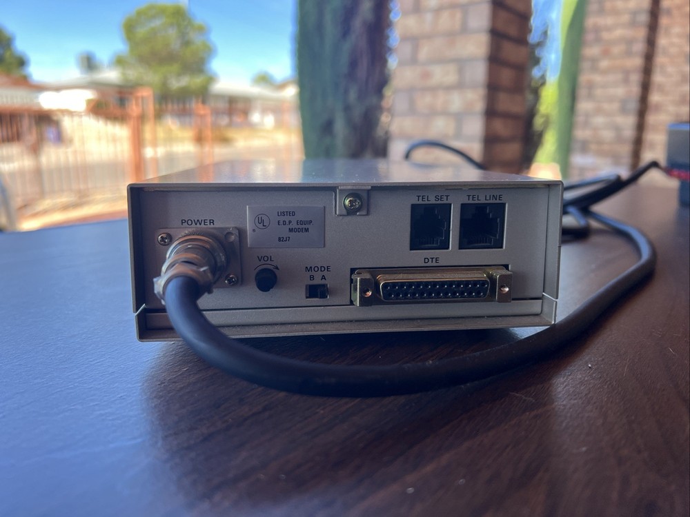 NEC N2420/30 Data Modem With POWER SUPPLY