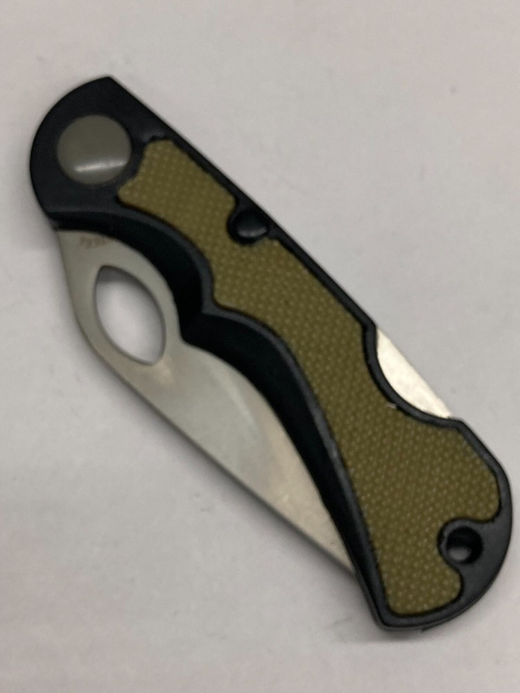 Gray Folding Lockback Knife w/Plain Blade, Thumb Hole C-370GY