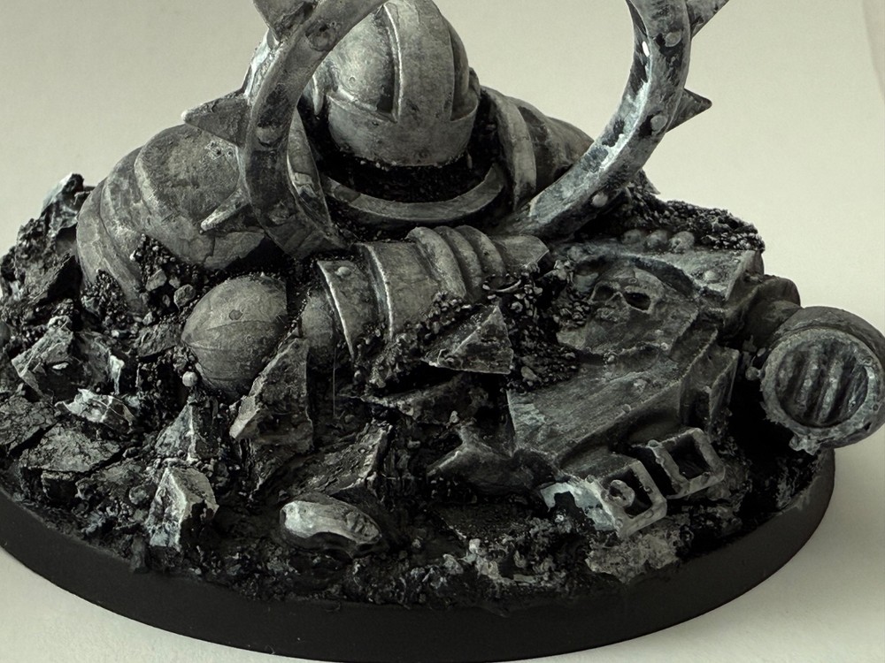 Space Marine Mark7 head objective marker helmet statue terrain