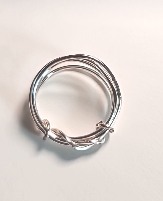 NEW Handmade Wire Wrap Style Ring Silvertone Size 7