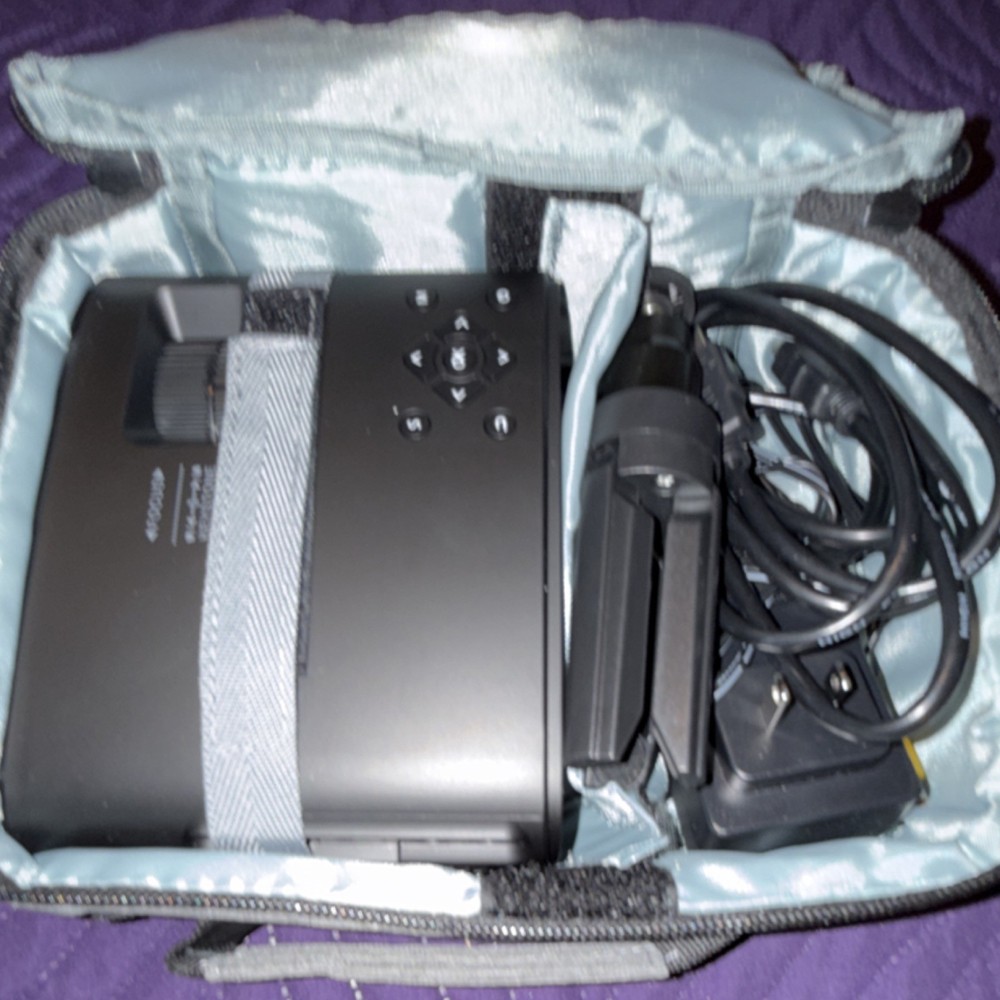 Elephas Mini Projector LED Portable Desktop Black HDMI AV