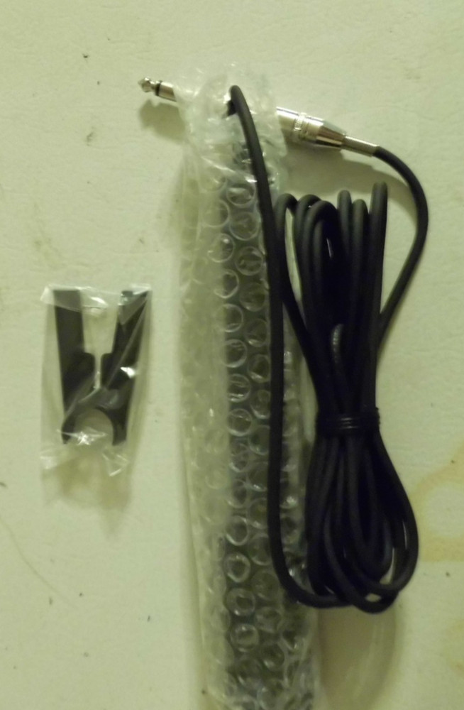 Audio Technica AT9100 Low Impedance Unidirectional Dynamic Microphone NIB