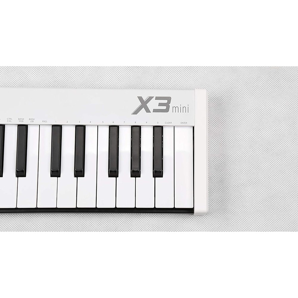 Mini Keyboard Controller for Music Production