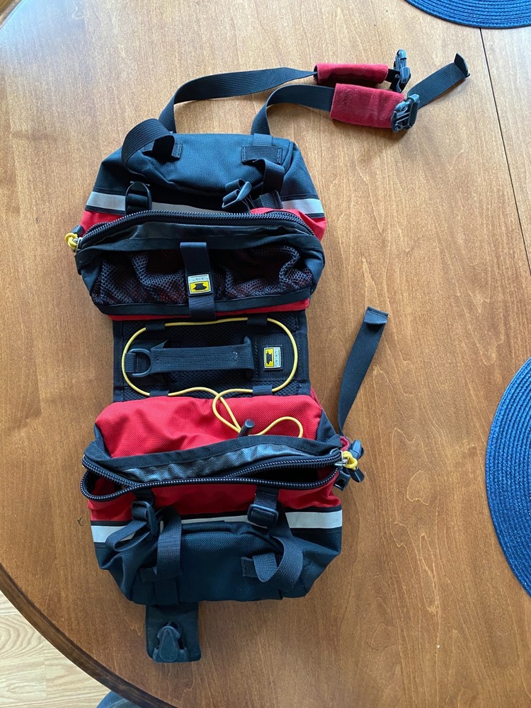 Pre-owned Mountainsmith small dog pack