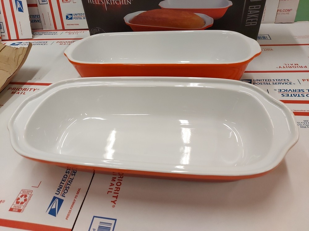 Artisan Bread Baker Hells Kitchen Gordon Ramsey 2.3 Quart Burgundy Red Stoneware