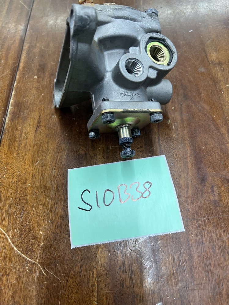 103081cx  air valve Bendix
