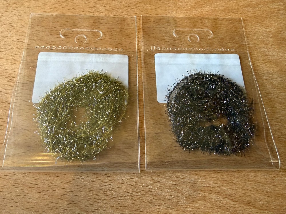 Fly tying materials - flybox -Silver Micro Straggle- selection