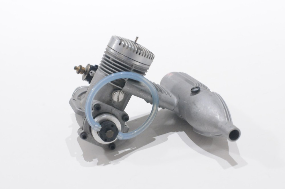 K&B .61 RC PLANE ENGINE NITRO WITH MUFFLER