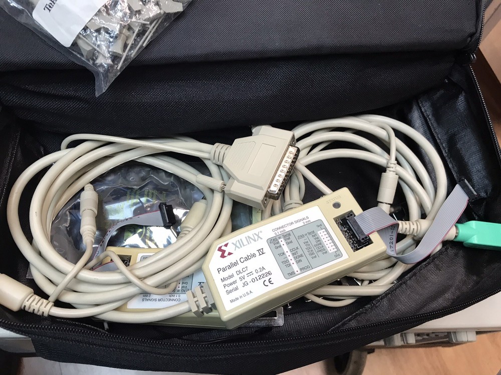 Tektronix TLA622 68-Channel Logic Analyzer