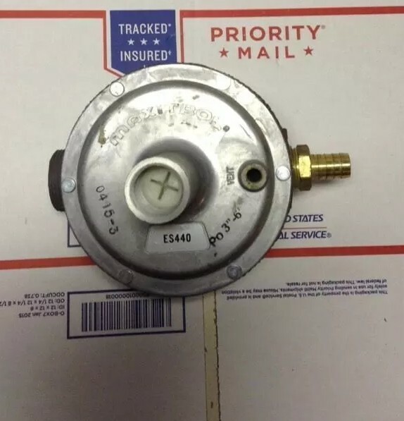 Maxitrol Gas Regulator Valve