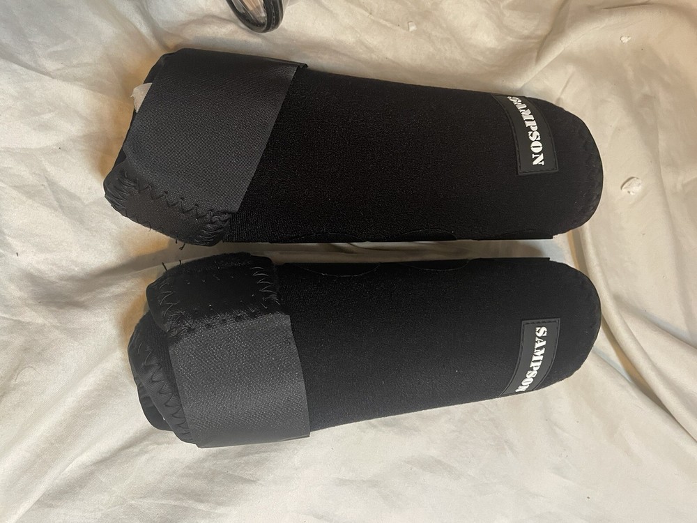 Sampson horse leg boots Size Medium