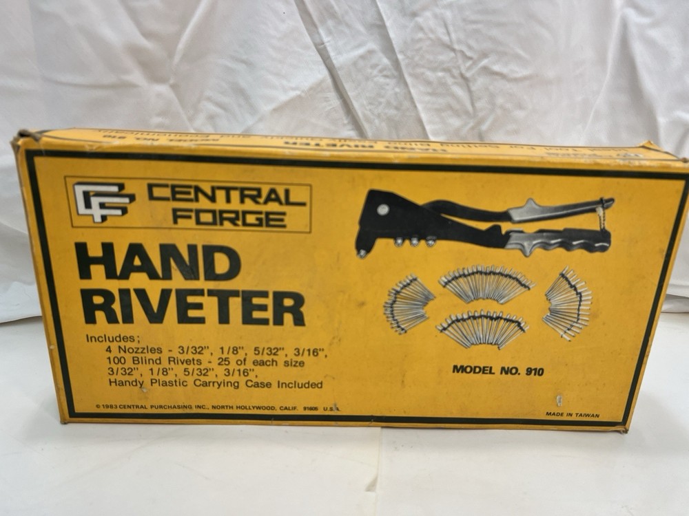 Central Forge Model No. 910 Hand Riveter Kit