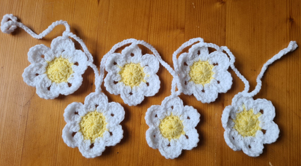 Hand Crocheted Spring Flower Daisy Garland