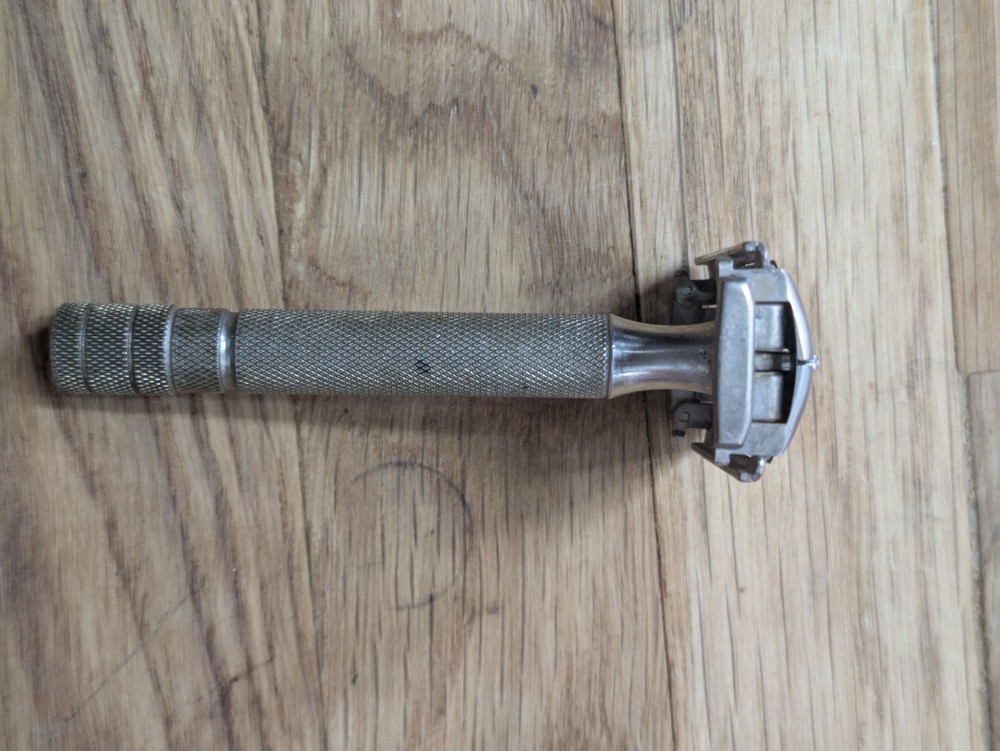 Vintage Gillette Super Speed Adjustable Safety Razor With Case
