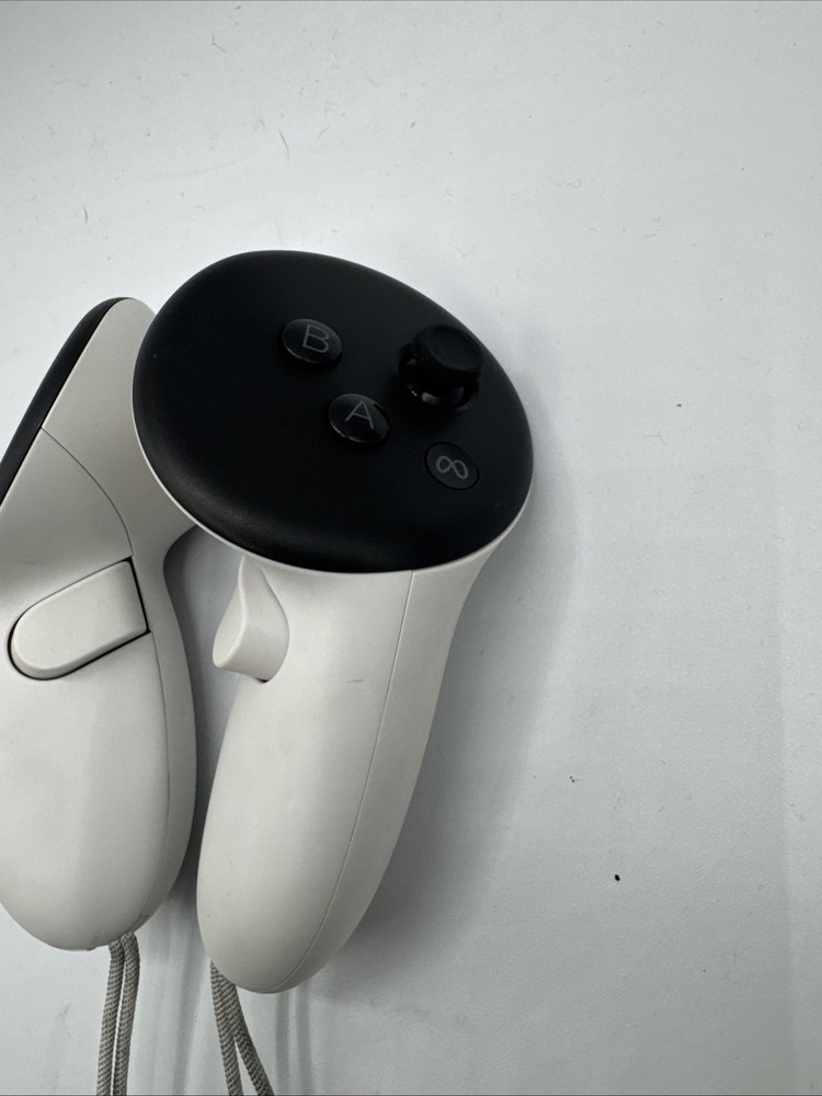 Meta Oculus Quest 3/3S VR Left & Right Controllers Pair ONLY
