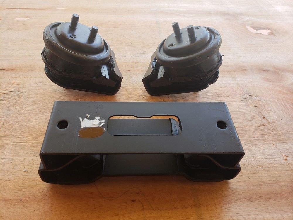 Engine Mounts front Right/Left &Trans Mount Rear 3Pcs For Suzuki Grand Vitara