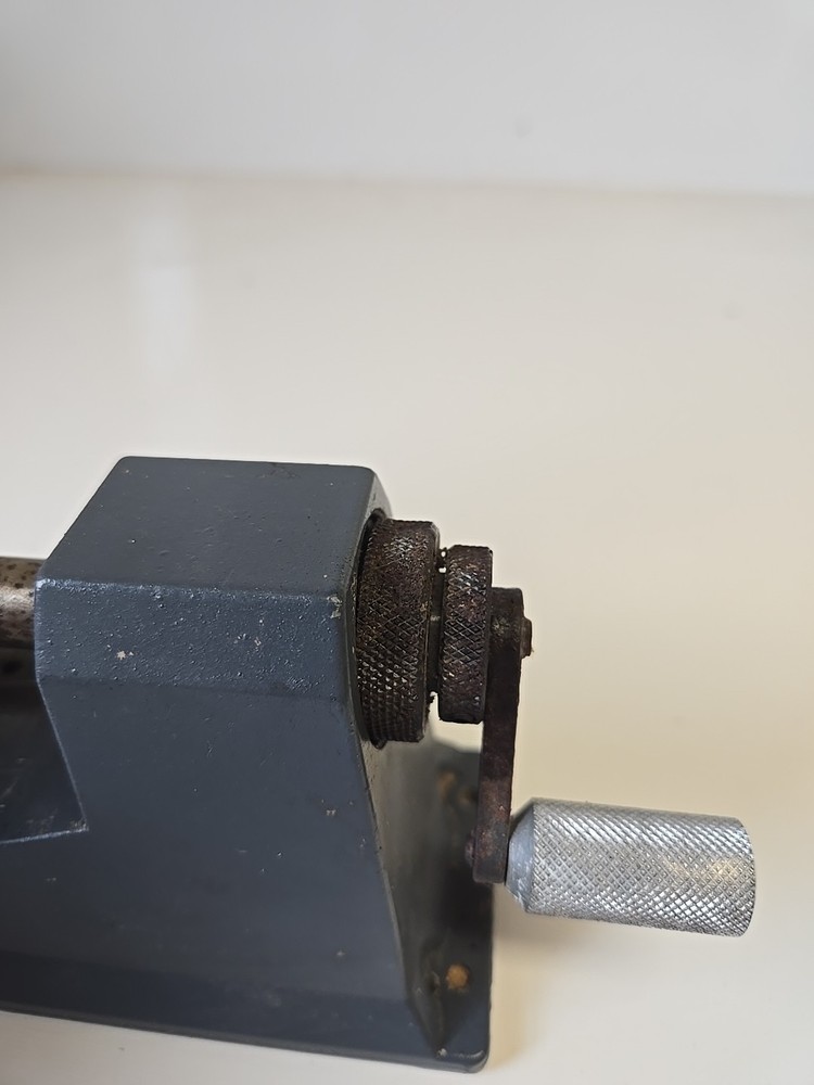lyman universal case trimmer (Functional Poor Condition)