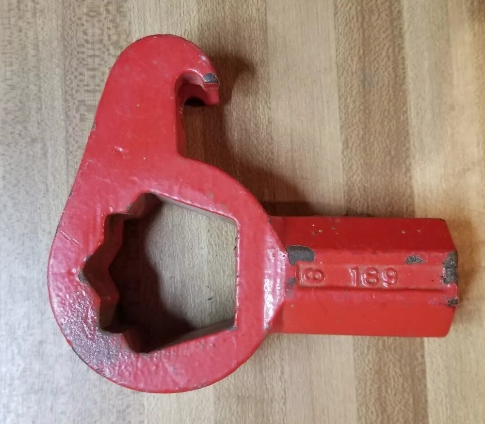 Vintage Powhatan No. 189 ~ Fire Hydrant Wrench
