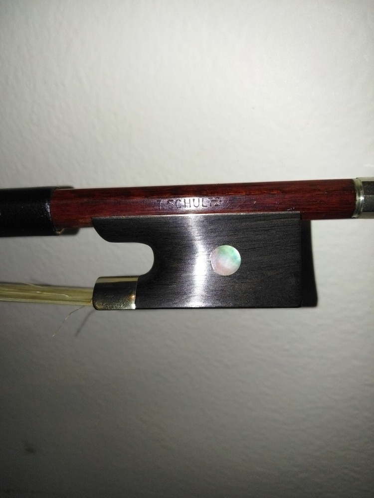 vintage T.SCHULTZ 3/4 violin bow, made in Germany