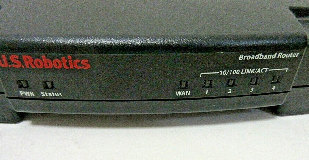 USROBOTICS USR8004 BROADBAND ROUTER
