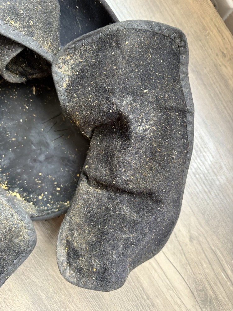 Ice Horse Big Black Boot -Medium