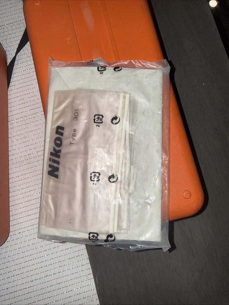 Nikon AS2.(34x) Automatic level W/ Case & Manual