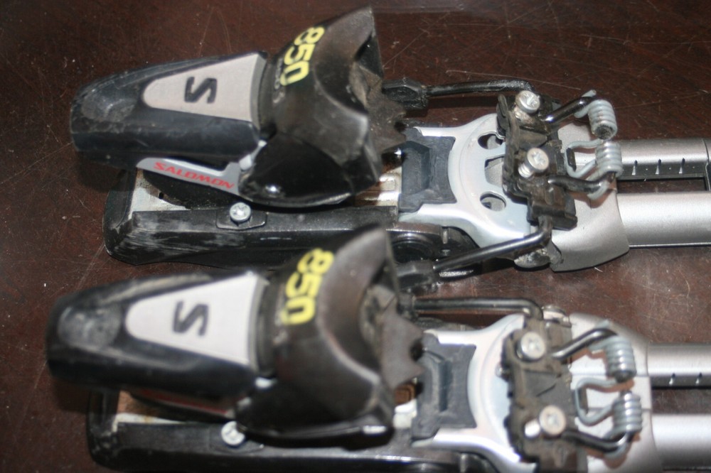 Salomon 850 Ski Bindings with Raiser Plates