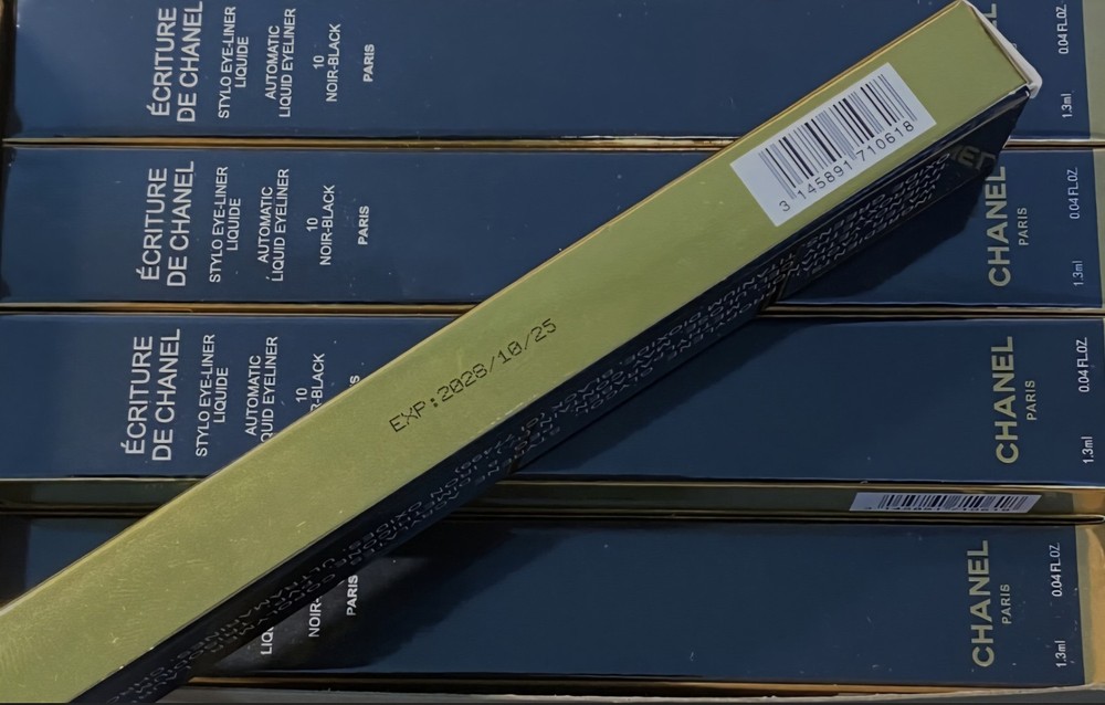 CHANEL Ecriture de CHANEL Automatic Liquid Eyeliner #10 Black